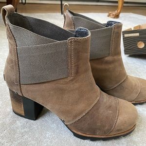 Sorel Leather Addington Chelsea Ankle Boot - Sz 9, waterproof